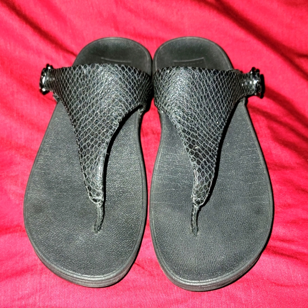 🩴🩴🩴NWOB Women's Black FitFlop LuLu Sandals🩴🩴🩴 Size: 9